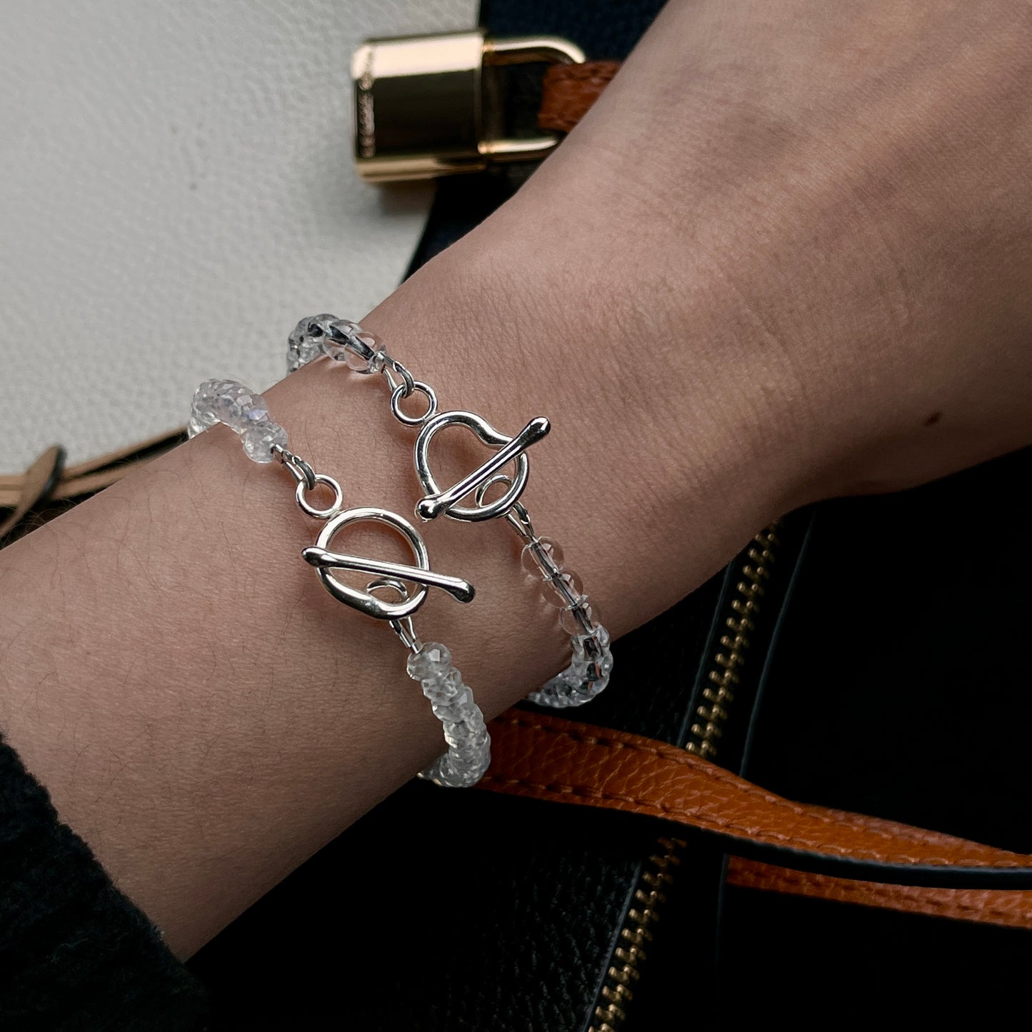 Minimalist Peridot Nugget & Smooth Quartz Bracelet – Dainty Everyday Jewelry with Argentium Silver Toggle