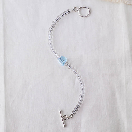 Sky Blue Topaz Nugget & Smooth Quartz Bracelet – Azure Serenity Jewelry with Argentium Silver Toggle