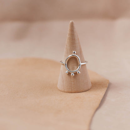 The Resonance Flow Statement Ring – Fused Argentium Loop Design