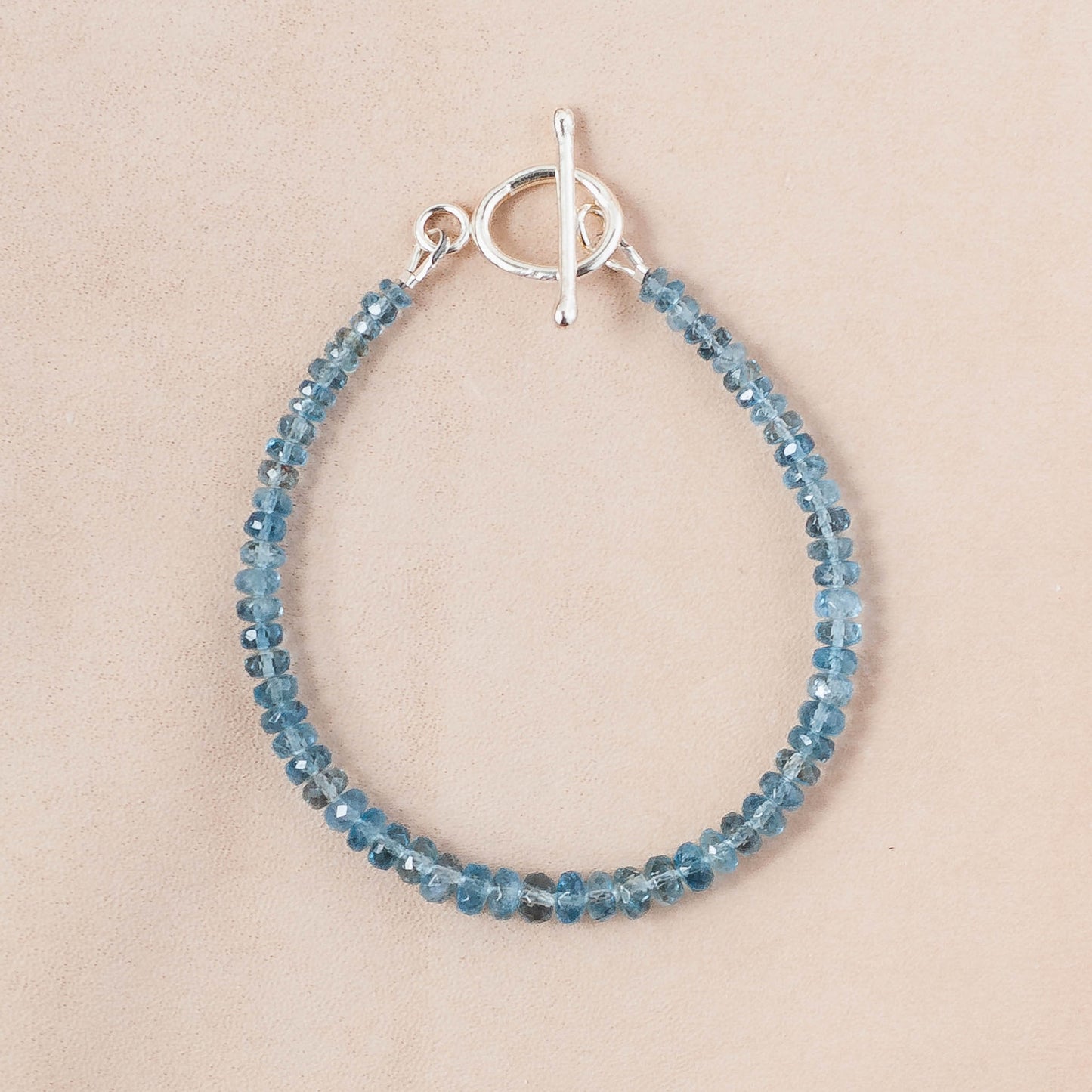 The Luminous Current Bracelet – Glassy Aquamarine Rondelles & Fused Argentium