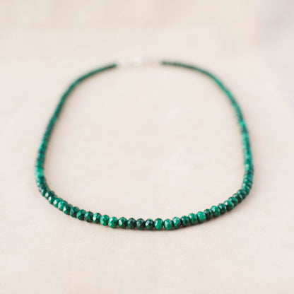 The Terra Pulse necklace – Faceted Malachite & Fused Argentium